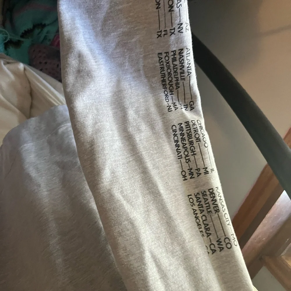 Taylor swift crew neck - Picture 3 of 4